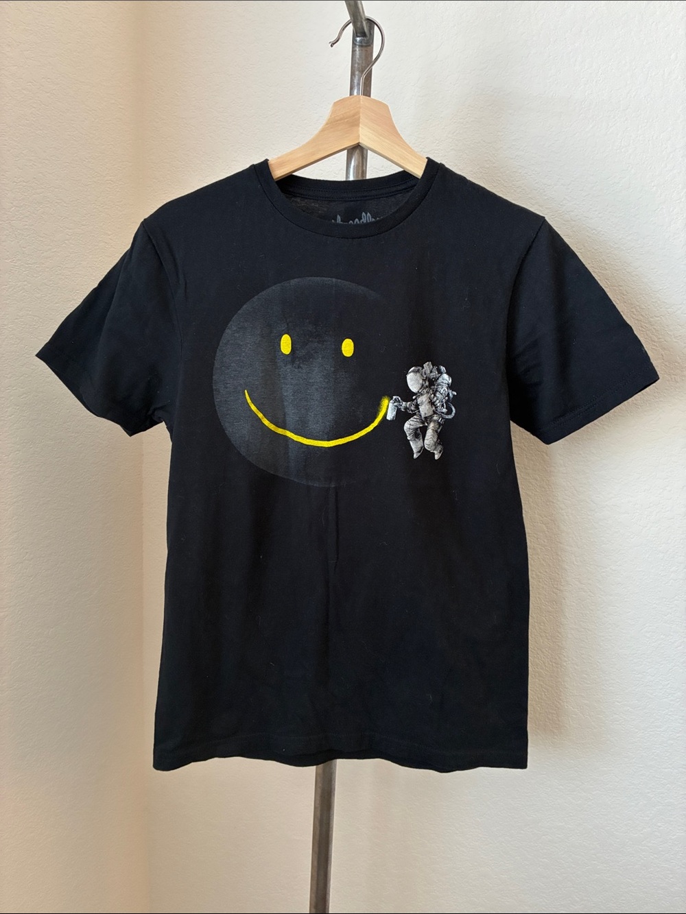 Threadless sz S Astronaut Spray Paint Smiley Face Moon by Digital Carbine NASA